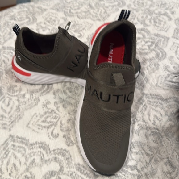Nautica Men's Casual Fashion Sneakers Slip-On-Walking Shoes-Lightweight - Picture 3 of 7